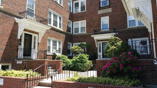Building Photo - 107-111 Medway Street Unit 109M7 Rental