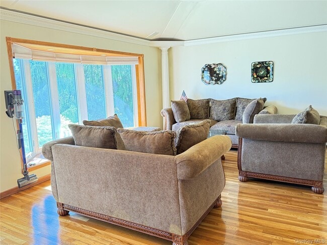 Photo - 14 Millpond St