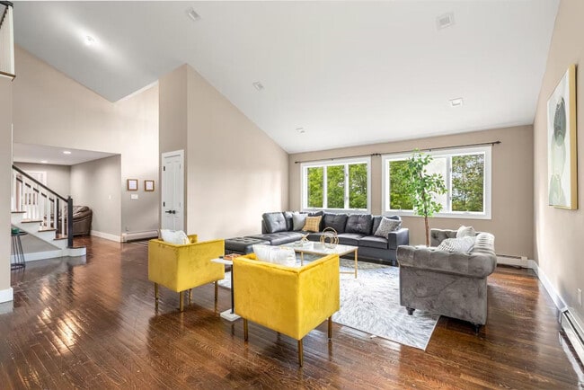 Photo - 1099 NY-17M Unit ID1056718P