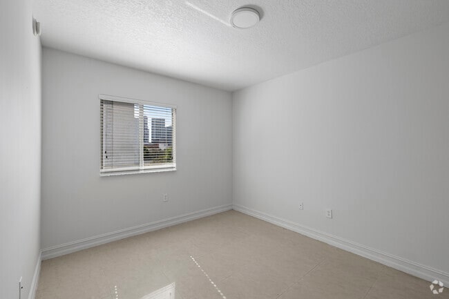 1 habitación, 1 baño - 615 pies cuadrados - Dormitorio - 627-Vista Del Rio