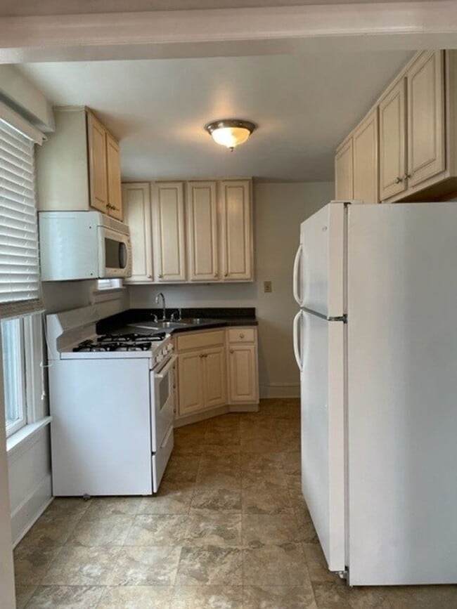 Photo - 316 Geary Ave Unidad 2