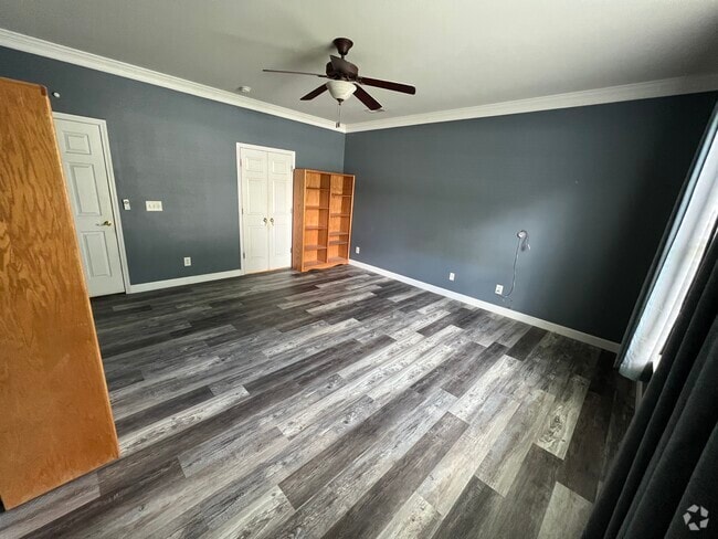 Building Photo - 132 Zinnia Dr Rental