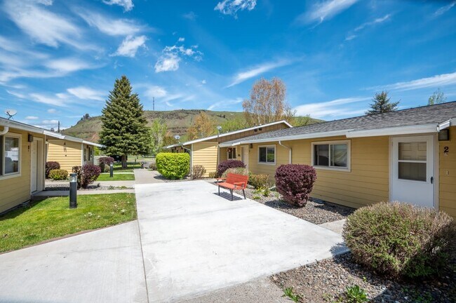 Photo - 203 N Storie St