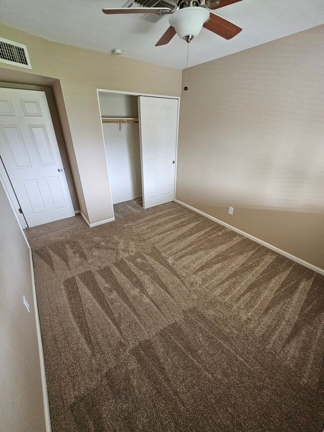 Photo - 4945 E Fox St