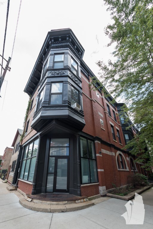 Photo - 2258 N Southport Ave Unit 2