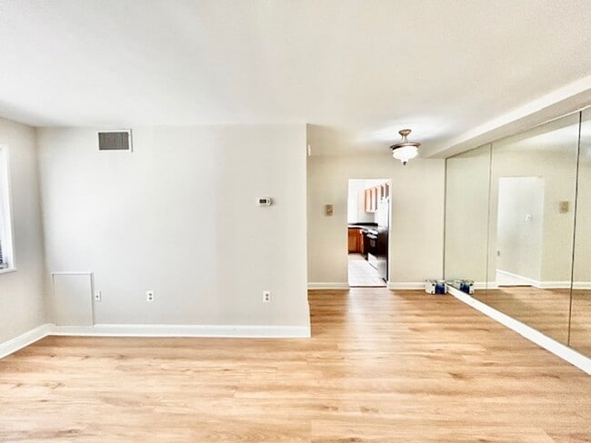 Photo - Great location, 1 BR 1 BA in-unit laundry ... Unit 1