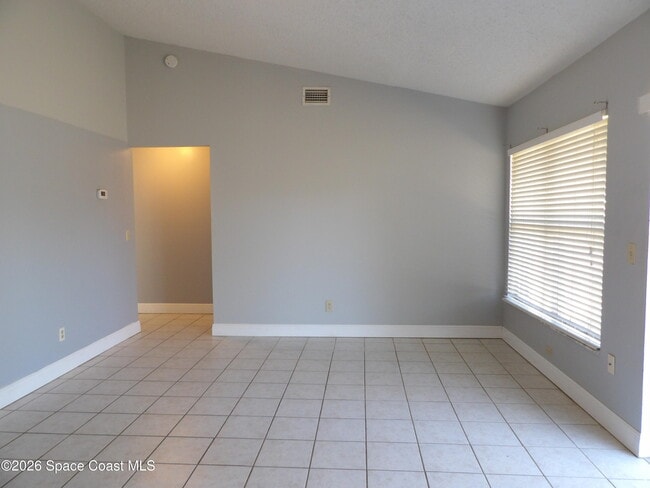 Photo - 1006 Locust Ave NW