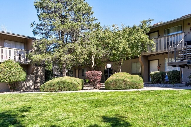 Photo - Lincoln Place