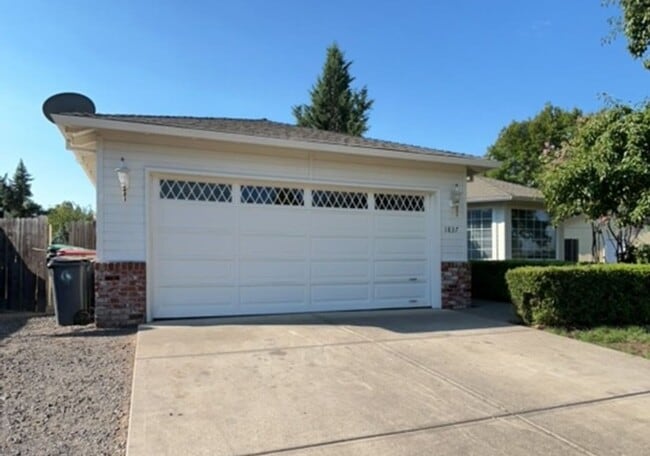 3 Bedroom 2 bath house - 3 Bedroom 2 bath house