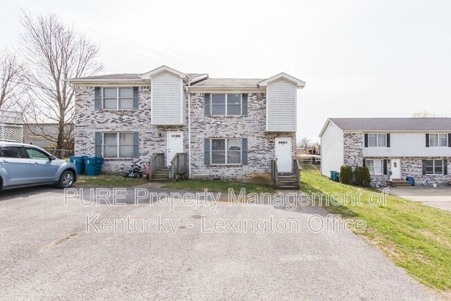 Building Photo - 304 Pigeon Ct