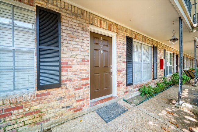 Building Photo - 3224 Timmons Ln Unit 157