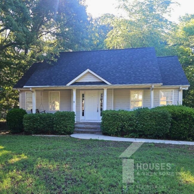 Building Photo - 108 Forrest Dr