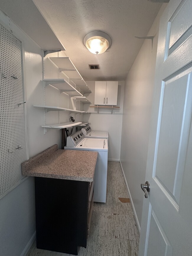 Photo - 1155 Charter Oak Ln