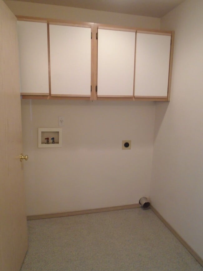 Photo - 170 N 7th St