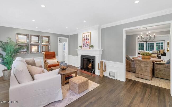 Photo - 329 W Encanto Blvd