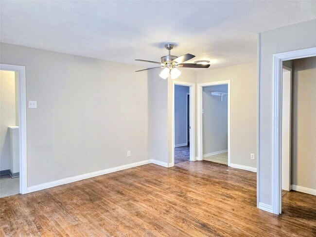 Photo - 1136 5th Ave N