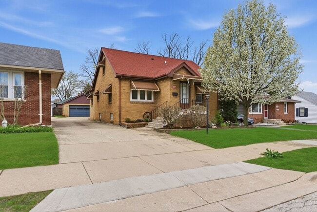 Photo - 1115 Kelly Ave