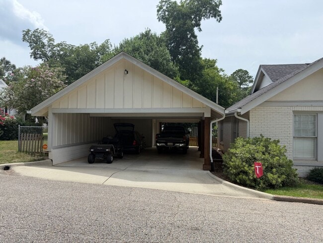 Photo - 3 bed 2 bath in Historic Downtown Troy