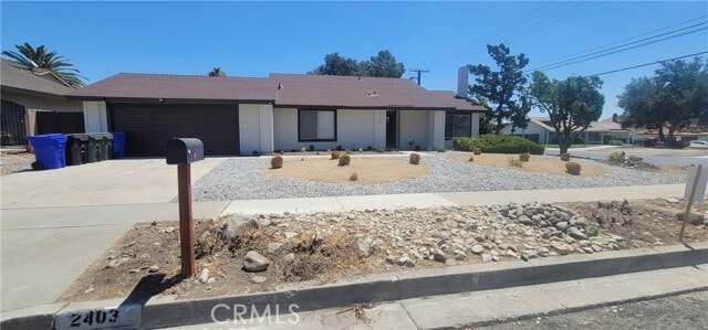 Building Photo - 2403 N Teakwood Ave Rental