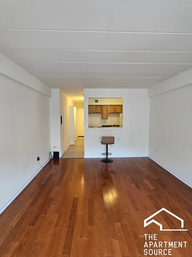 Photo - 6821 N Sheridan Rd Unit 305