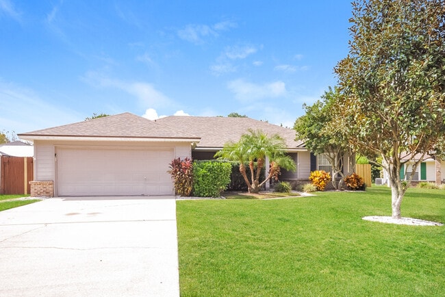 Building Photo - Beautiful 3 Bedroom in Saint Johns!