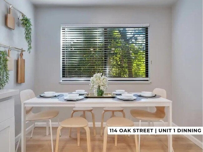 Photo - 114 Oak St Unit 1
