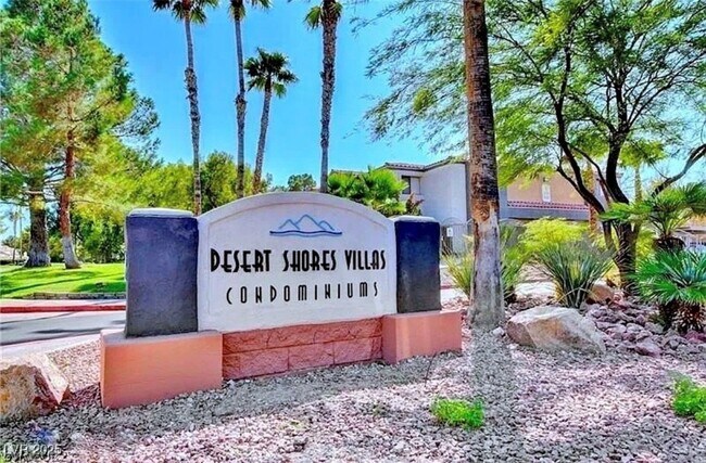 Photo - 3151 N Soaring Gulls Dr Unidad 2211