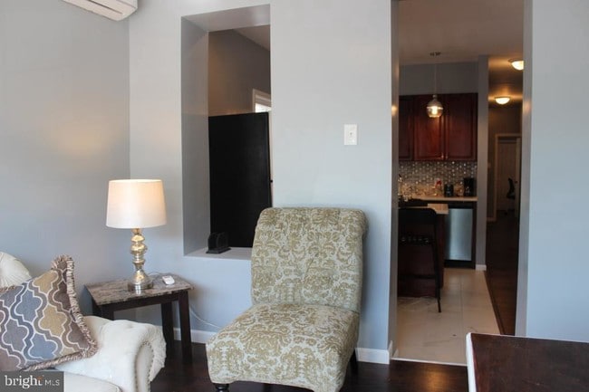 Photo - 5923 N Broad St