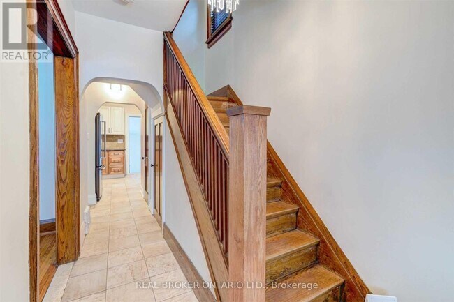 Photo - 110 Westlake Ave