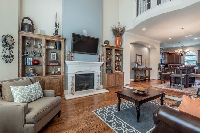 Photo - 624 Westcott St