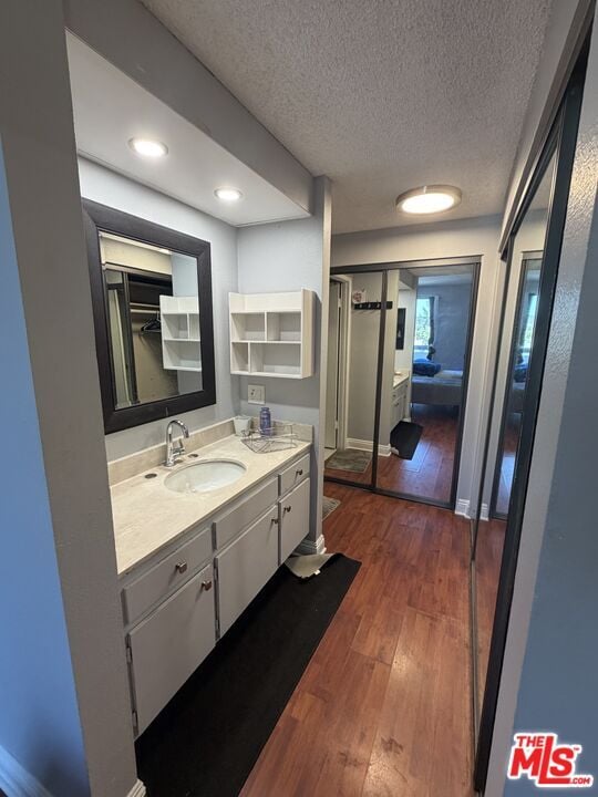 Photo - 321 S San Vicente Blvd Unidad 406