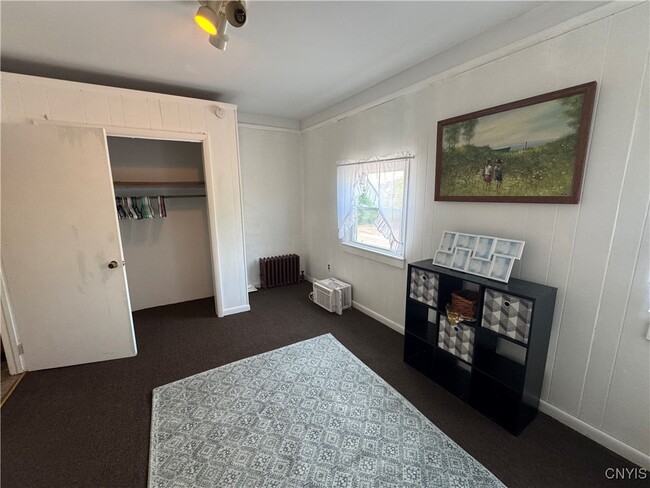Building Photo - 250 E Main St Rental