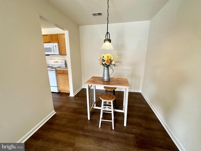 Photo - 173 Brookland Ct Unidad 1