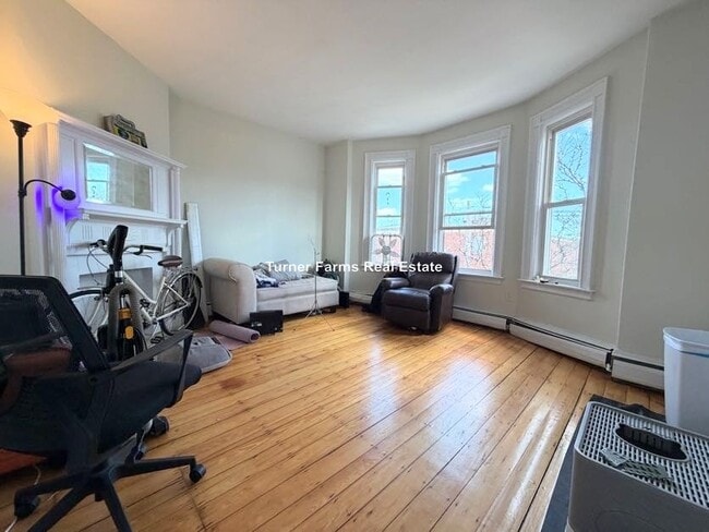 Photo - 106 Central St