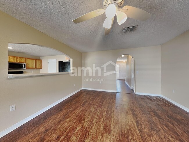 Photo - 934 Brenton Leaf Dr