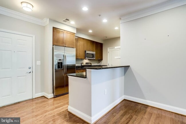 Photo - 1115 Cameron St Unidad 208