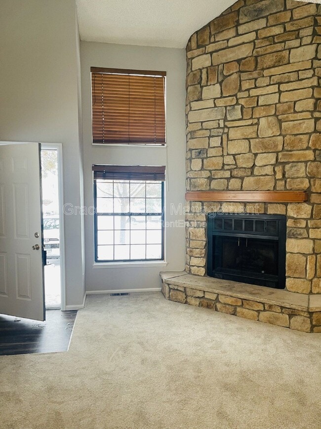 Photo - 453 S Kittredge St