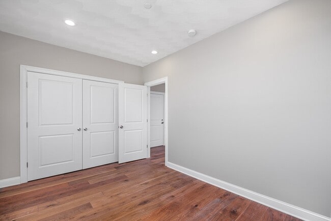 Building Photo - 125 Addison St Unit #1 Rental