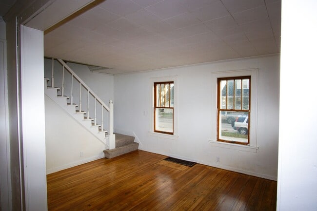 Photo - 3 Bedroom Spacious Kenosha Townhouse