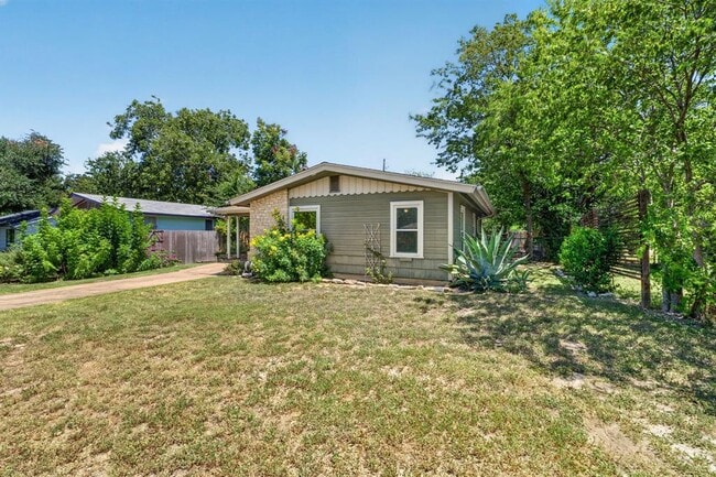 Photo - 200 E Skyview Rd