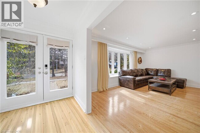 Photo - 481 Anthony Dr