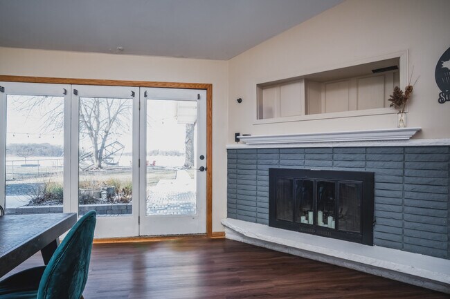 Photo - 35680 N Sheridan Dr