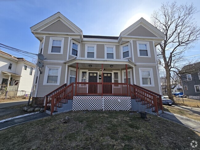 Building Photo - 46 Alexander St Unit B Rental