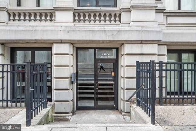 Photo - 1001-13 Chestnut St Apartment Unit 702E