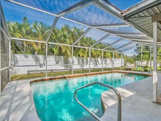 Photo - 1881 Orangewood Ln