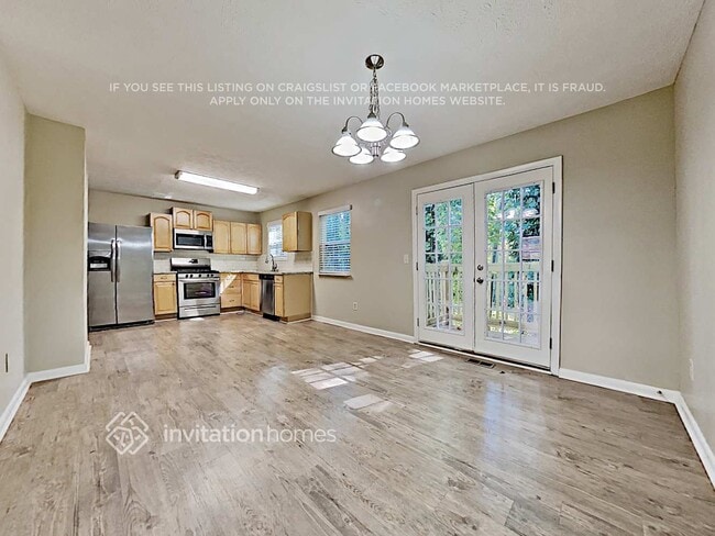 Photo - 888 Trace Cir NE