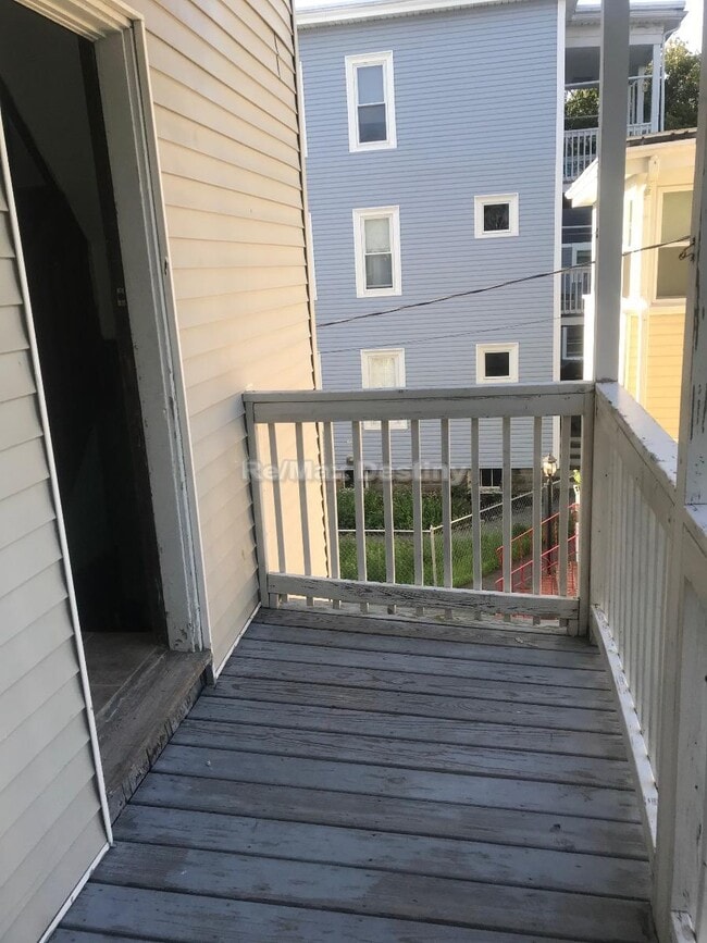 Photo - 198 Sherman St Unit 3