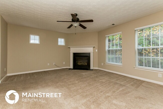 Photo - 207 Topaz Dr