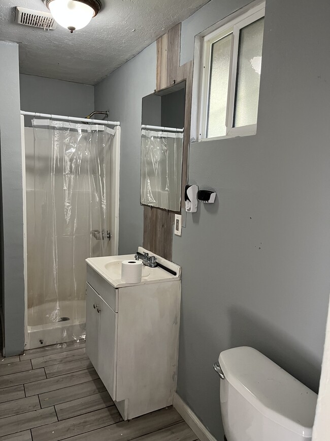 Photo - 5931 Denver Ave