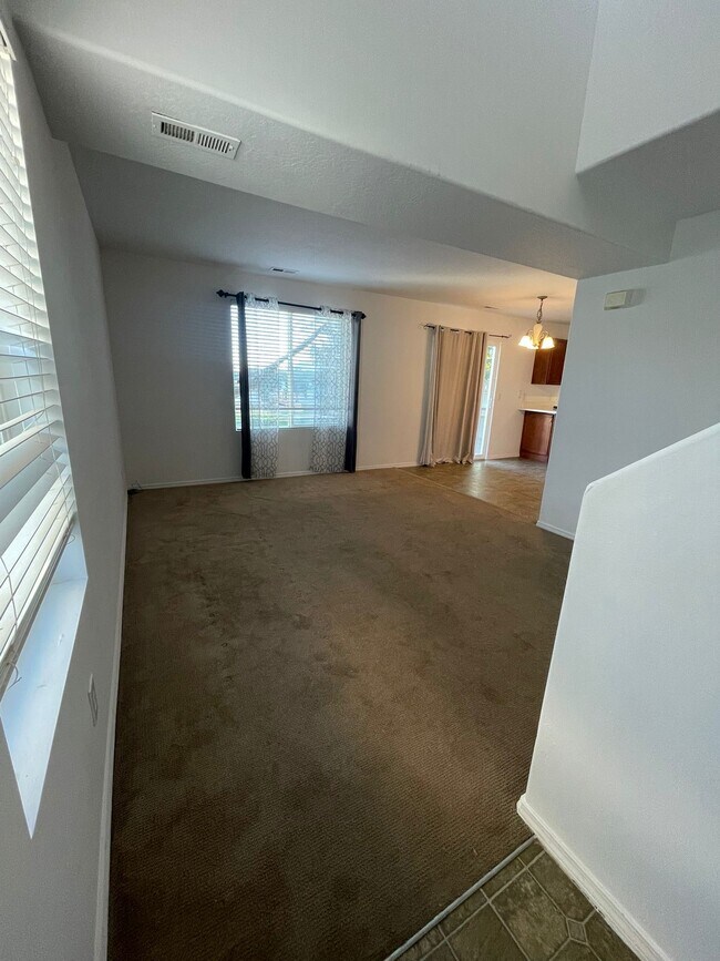 Photo - 120 Shamrock Ln House